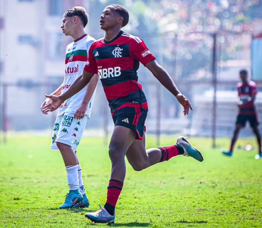 No Carioca sub-17, Flamengo goleia a Portuguesa; veja os gols e mais  resultados, campeonato carioca