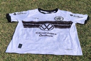 Camisa do Resende em 2024 (Foto: Kauã Novaes/Resende FC)