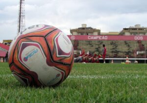 Estádio Giulite Coutinho (Foto: Gabriel Andrezo)